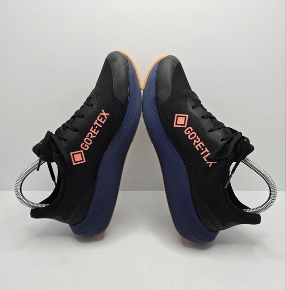 Asics | Gel-Pulse 14 'Black Shocking Orange' Gore-Tex running sneakers | WMS 7.5 - Picture 13 of 14